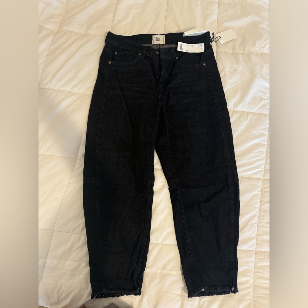 BDG Cropped Taper Jeans (NWT)